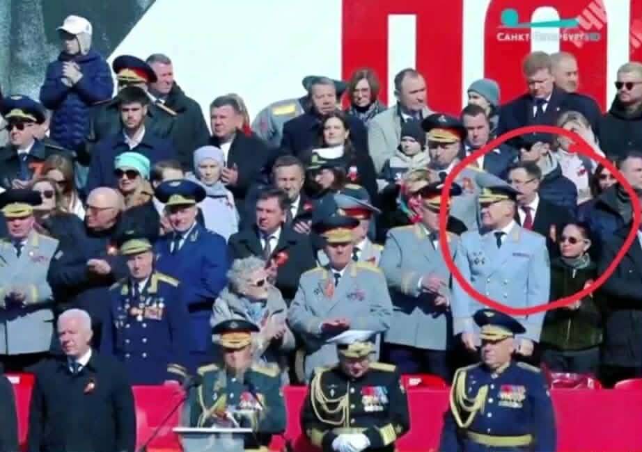 Золотой парашют в кресло замминистра: генерал Роман Плугин идет на повышение в Москву после развала питерской полиции