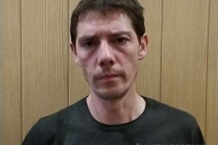 В Одессе из суда сбежал преступник: его приметы и фото qhkideeiqxdideekmp